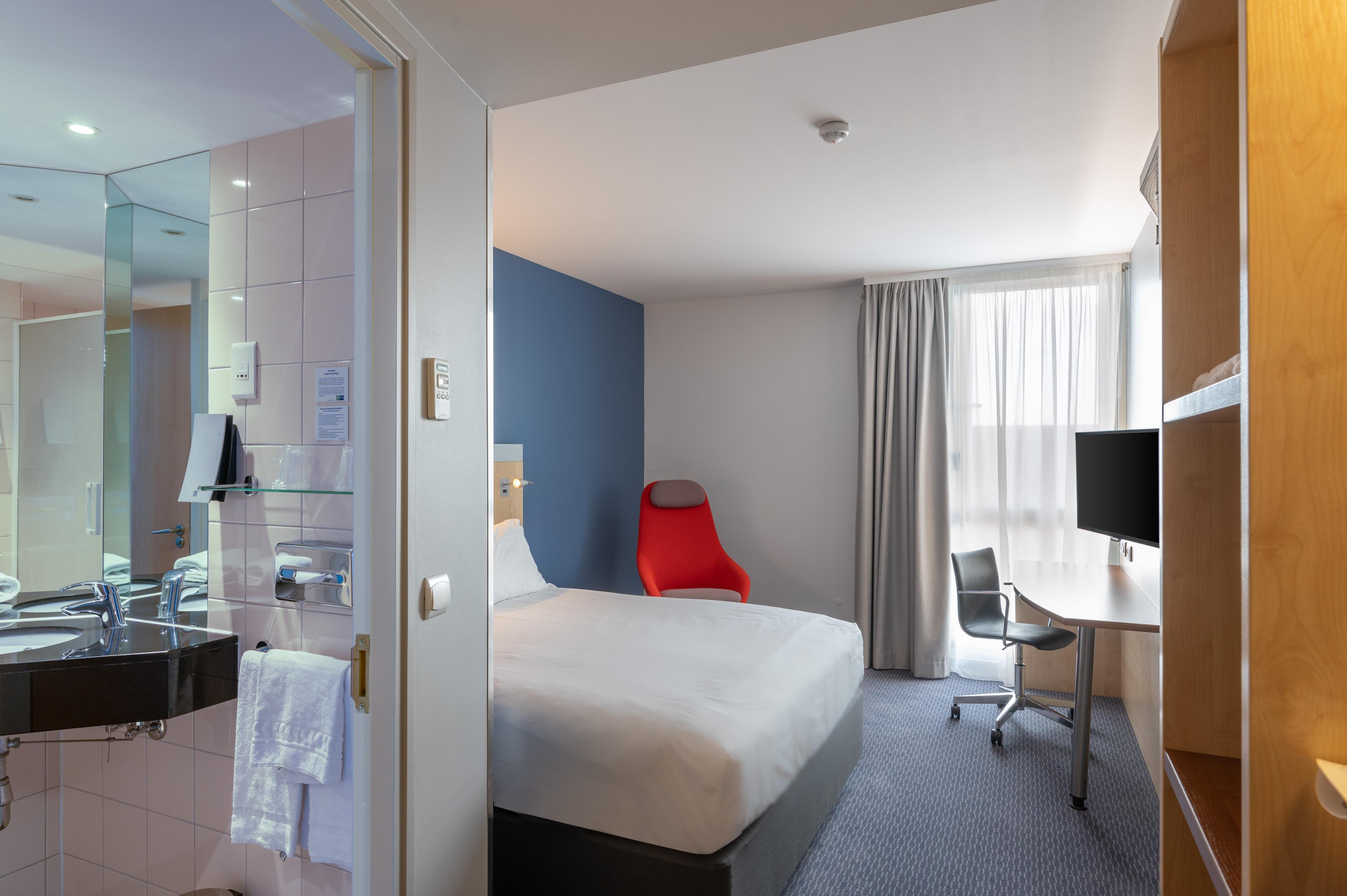 Holiday Inn Express Saint-Nazaire By Ihg Экстерьер фото
