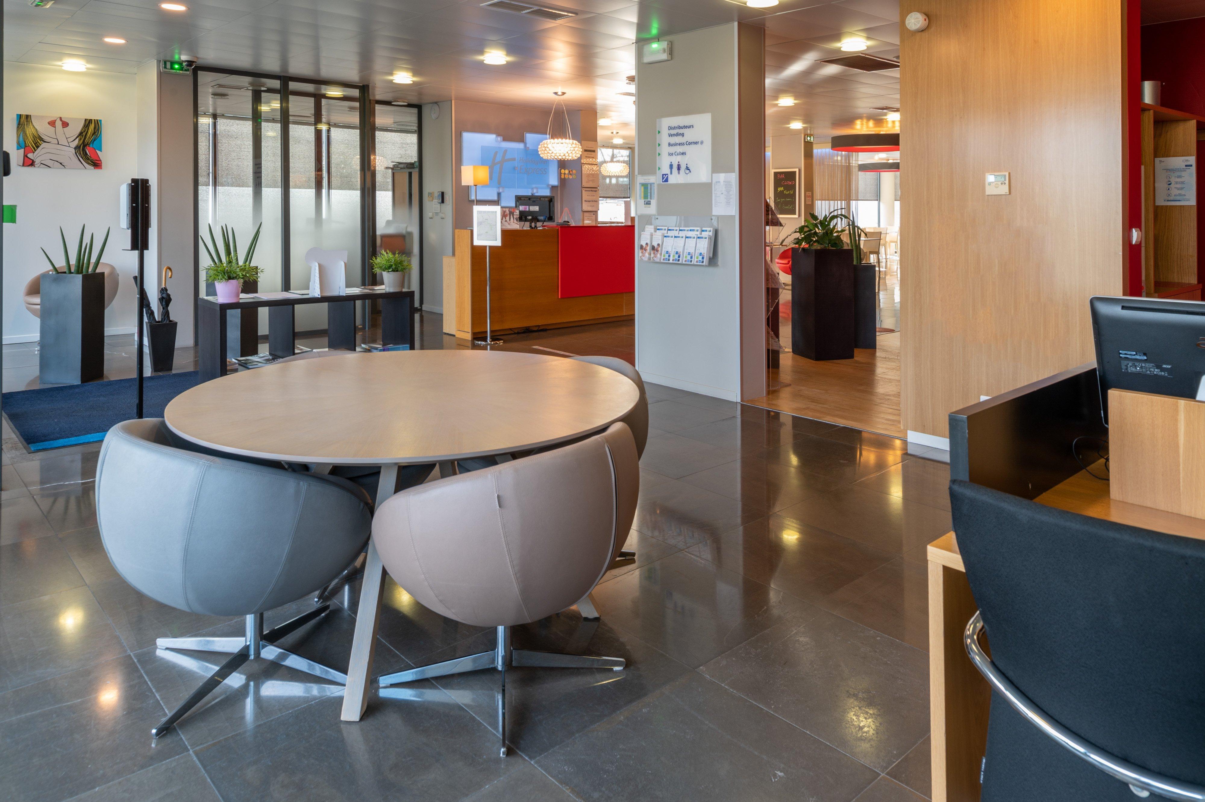 Holiday Inn Express Saint-Nazaire By Ihg Экстерьер фото