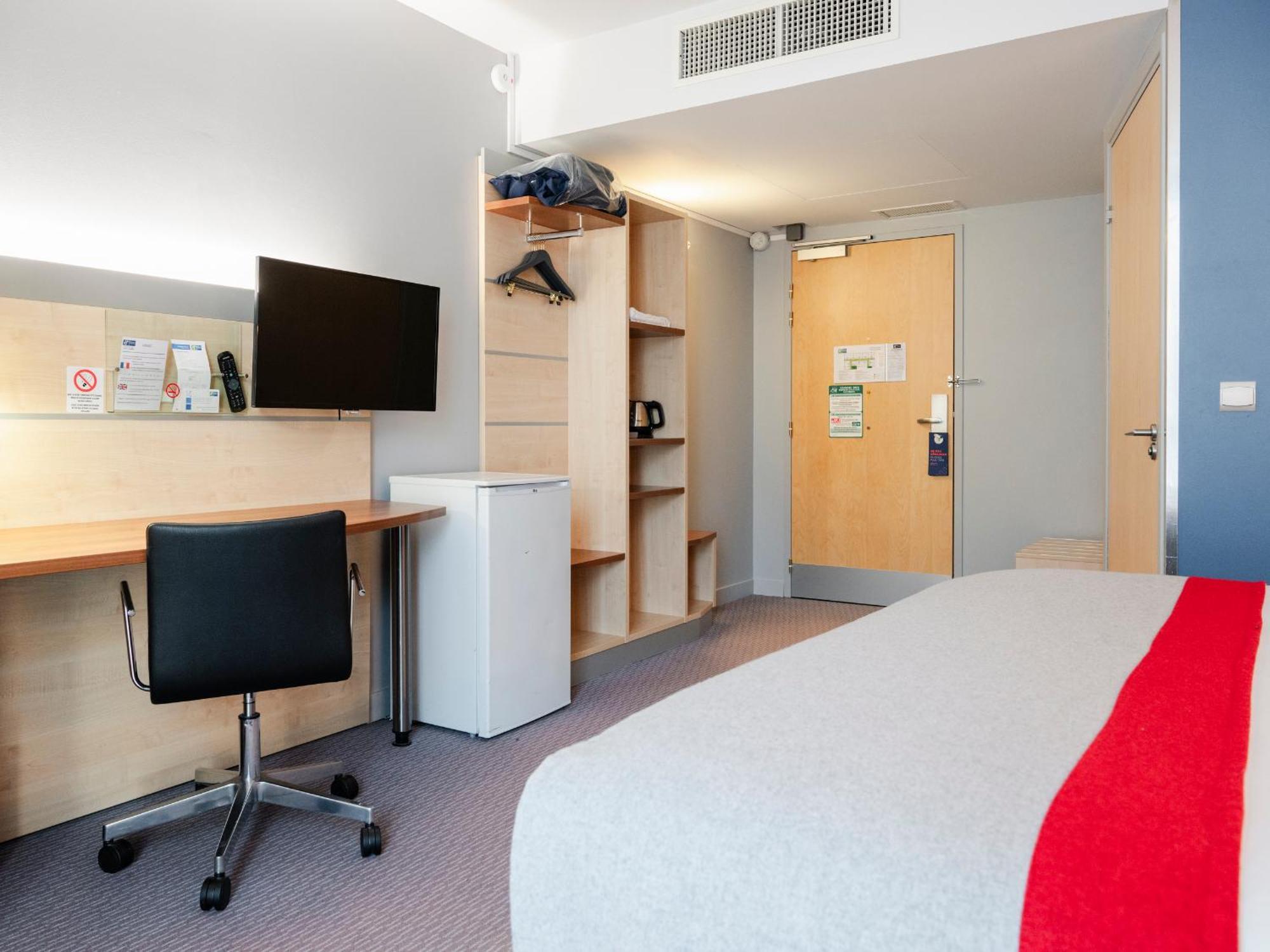 Holiday Inn Express Saint-Nazaire By Ihg Экстерьер фото