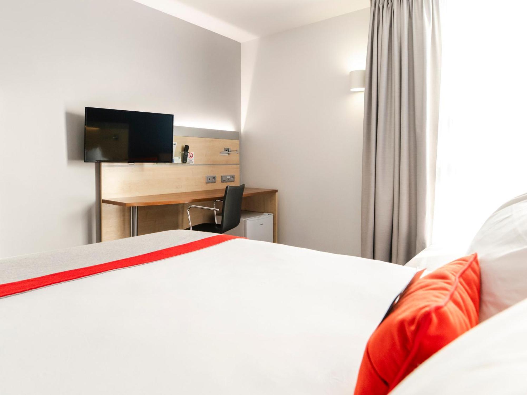 Holiday Inn Express Saint-Nazaire By Ihg Экстерьер фото