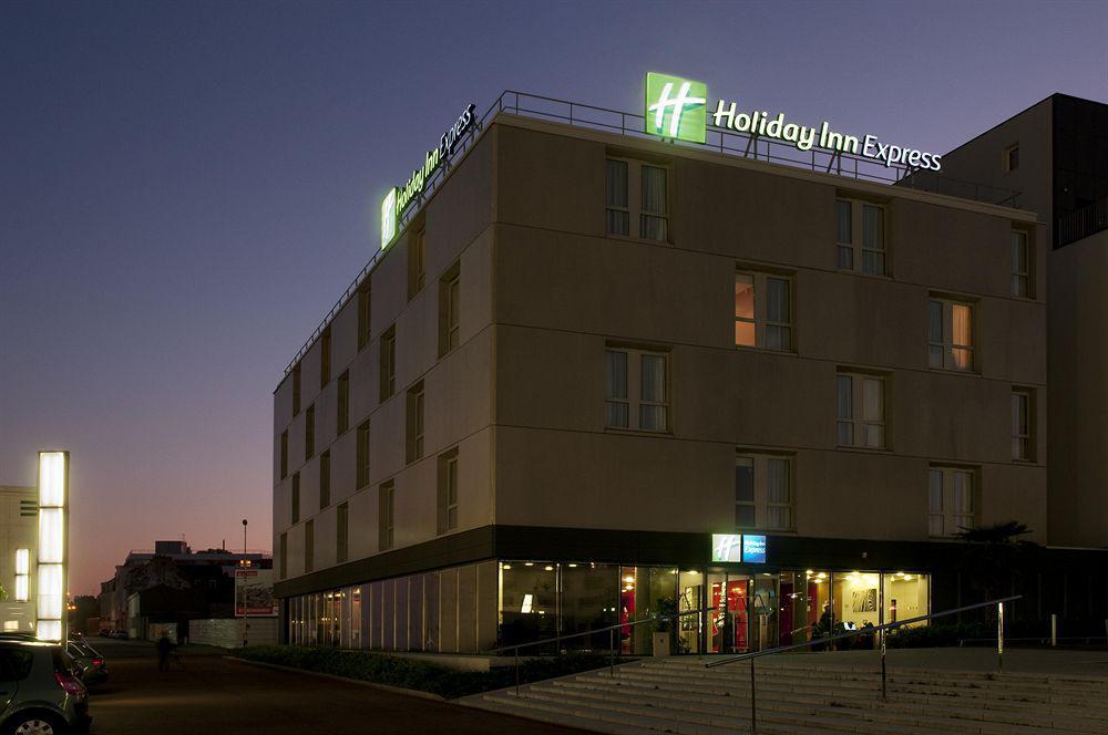 Holiday Inn Express Saint-Nazaire By Ihg Экстерьер фото