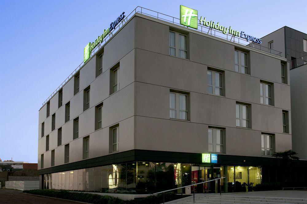 Holiday Inn Express Saint-Nazaire By Ihg Экстерьер фото